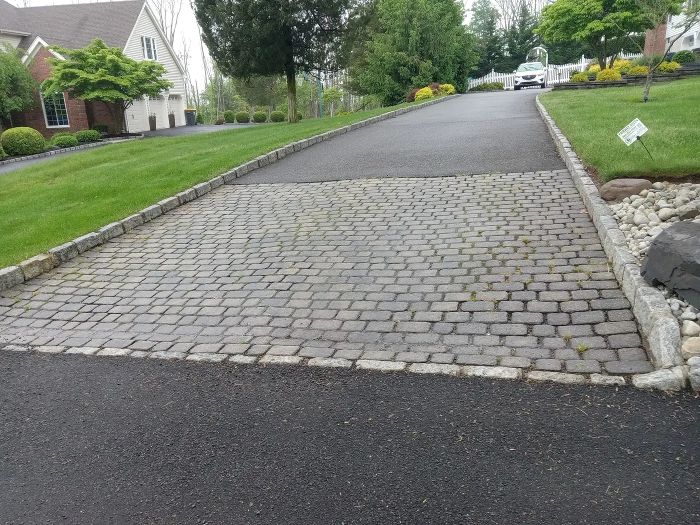 Cobblestone driveway